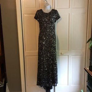 Adrianna Papell scoop back sequin gown size 14 US